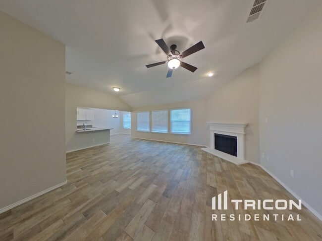 Building Photo - 4717 Deal Dr