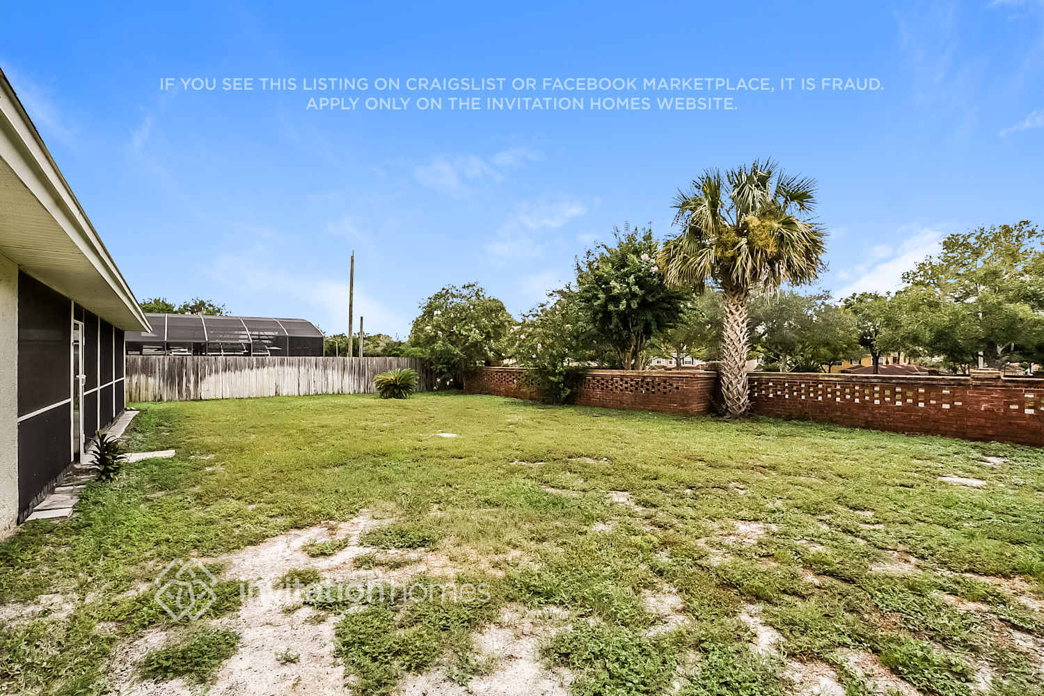 Building Photo - 435 Country Wood Cir