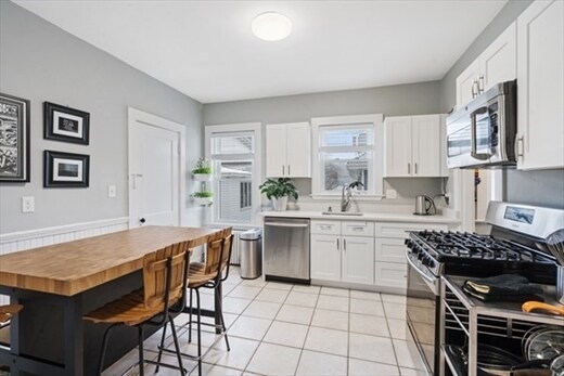 Building Photo - 8 Clark St