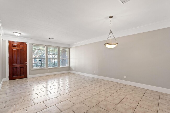 Building Photo - 16727 Sonoma Del Norte Dr