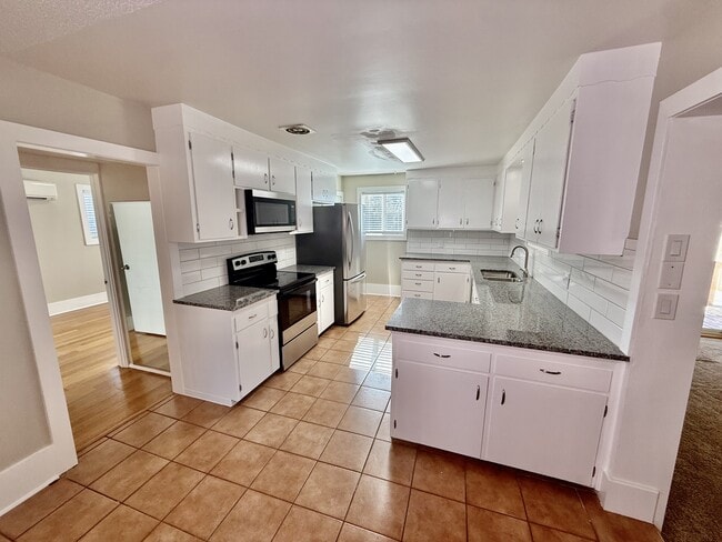 Building Photo - 3490 S Pk Mdws Cir