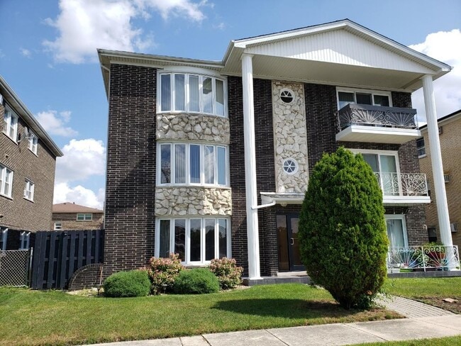 Primary Photo - 11245 S Roberts Rd