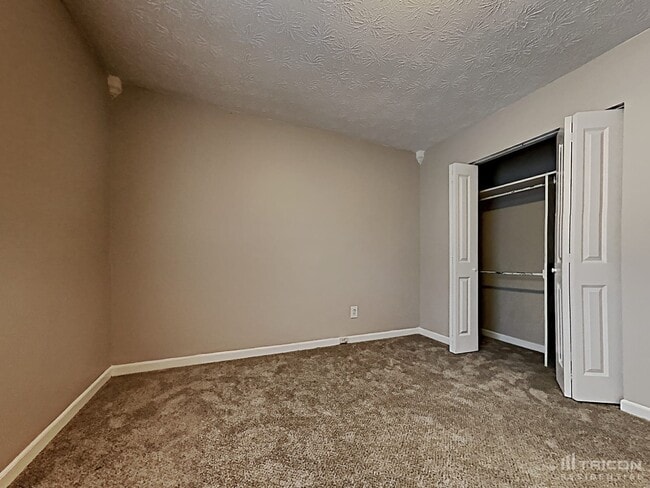 Building Photo - 3756 Sandy Shoals Ln