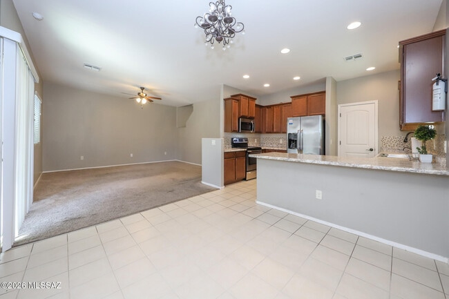Building Photo - 8754 N Mugho Pine Trail