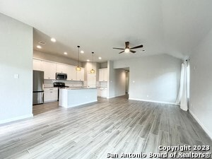 Building Photo - 1518 Stony Island Dr