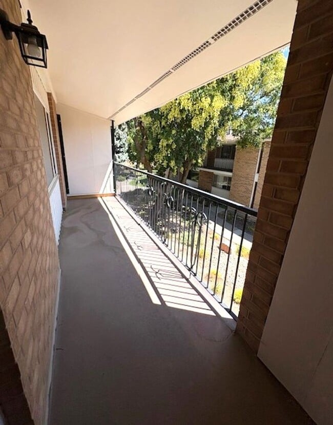 Building Photo - 3 Bedroom Townhome at Three Fountains in M...