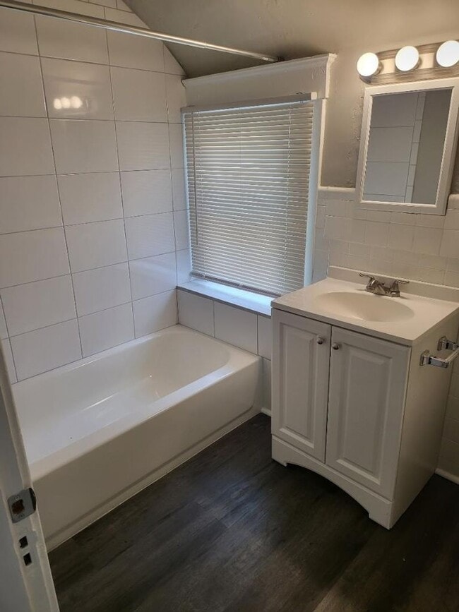 Building Photo - 929 Seton Ave