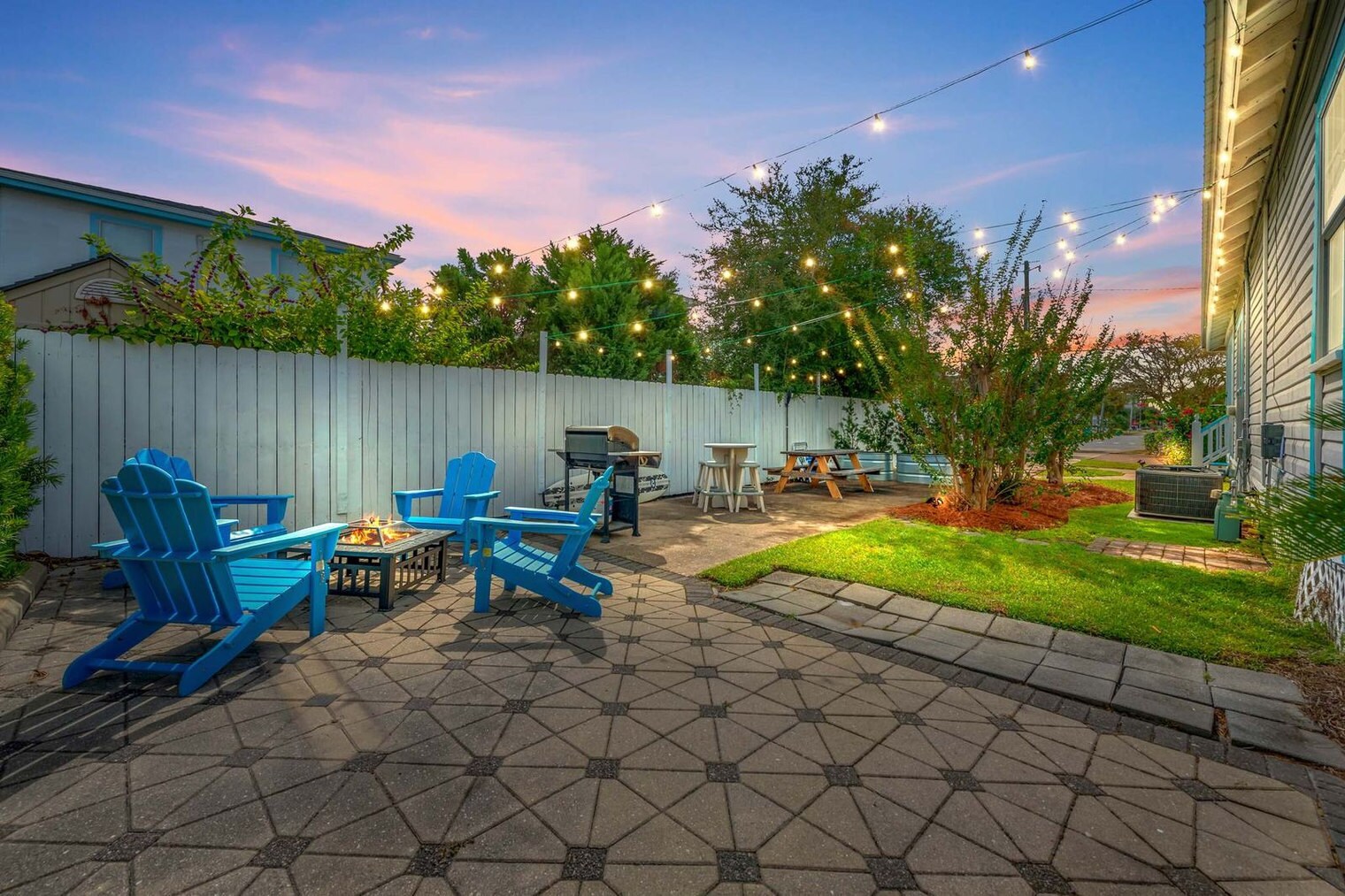 Building Photo - 4431 Luke Ave