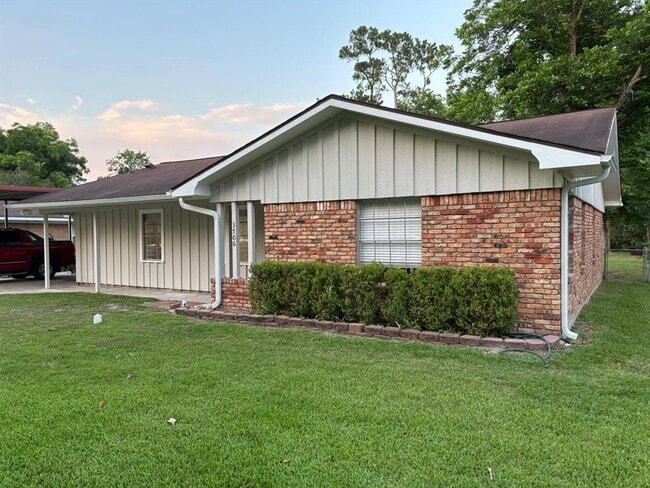 Building Photo - 3706 Galway Ln