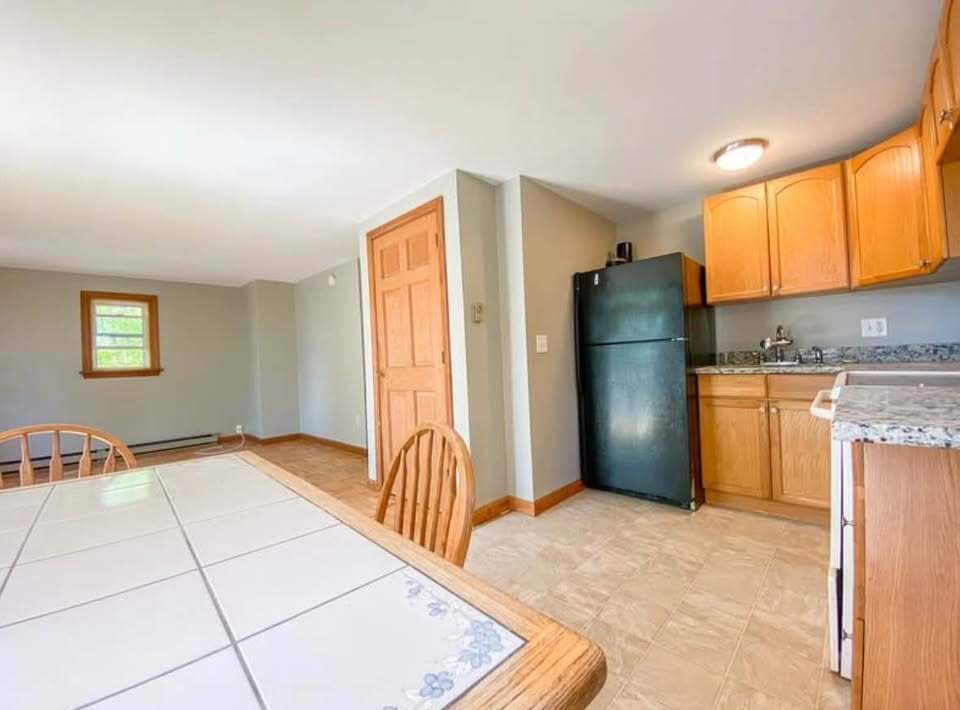 Building Photo - 136 Mt Hunger Shore Rd