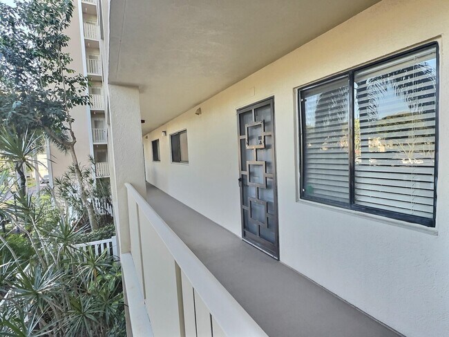 Building Photo - 14476 Amberly Ln