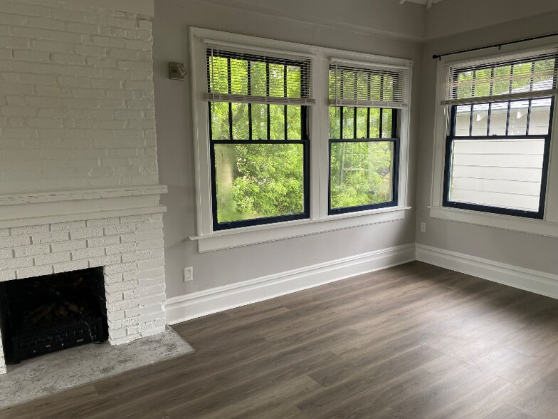 Building Photo - 519 E Livingston St