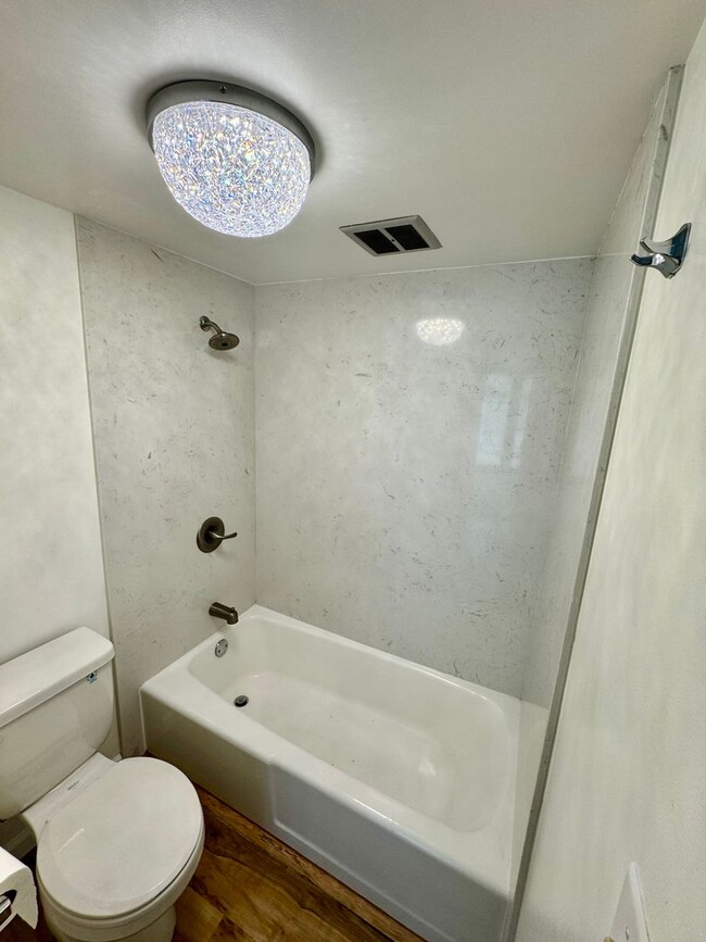 Building Photo - 1/1/2, Ground Floor Unit,  located at Mott-Smith in Makiki, Great Location!