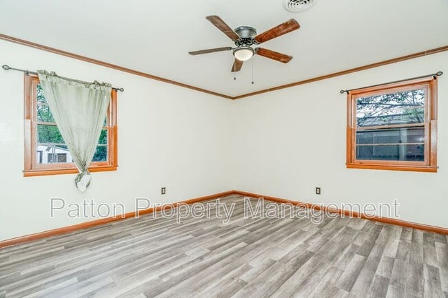 Building Photo - 1703 Pecos St