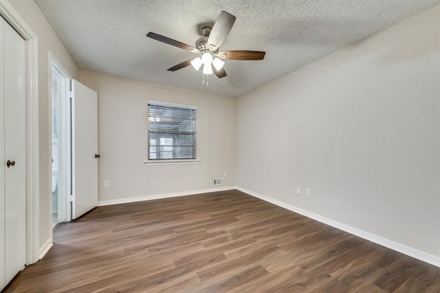 Building Photo - 2240 Babalos Ln