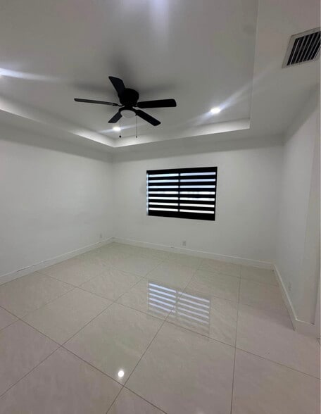 Building Photo - 1147 Gilbert Ave S