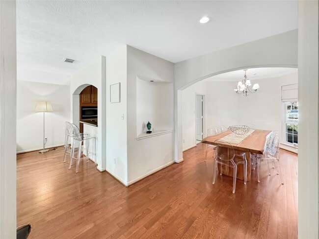 Building Photo - 62 N Abram Cir