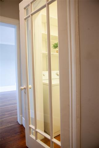 Building Photo - 5347 Lewis St