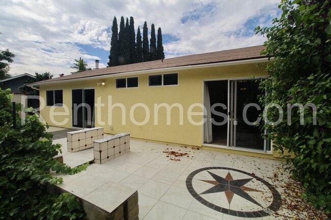 Building Photo - 13744 Fairgate Dr