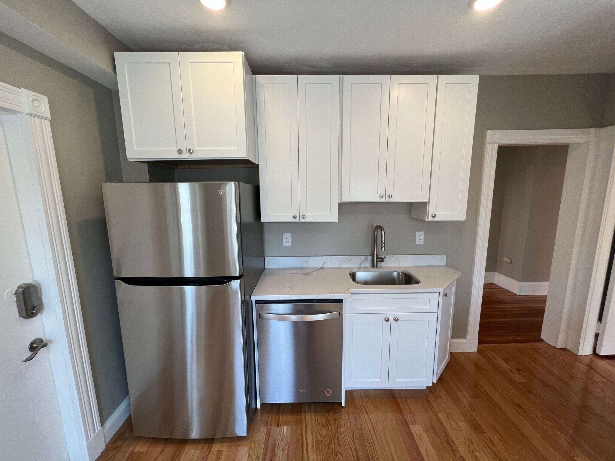 Building Photo - 2 Gilson Ter