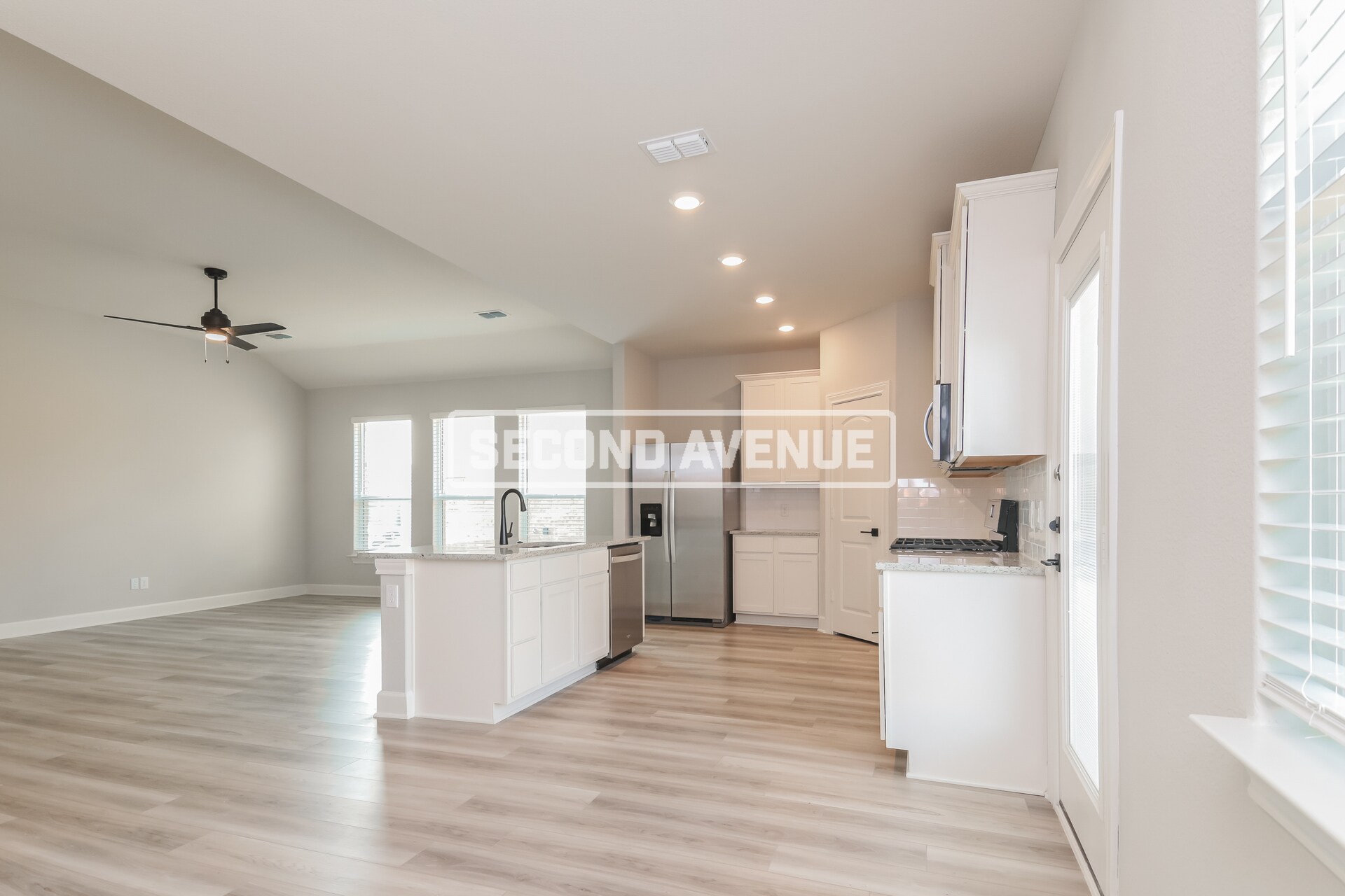 Building Photo - 832 Jackel Dr