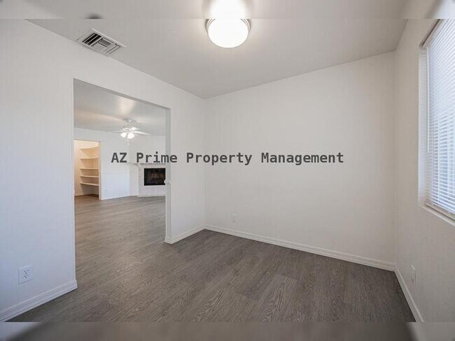 Building Photo - 428 E Fremont Dr