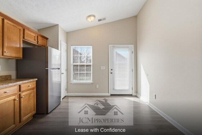 Building Photo - 2016 Willis Dr