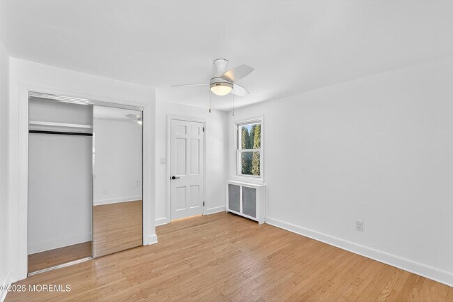 Building Photo - 121 Wallace St