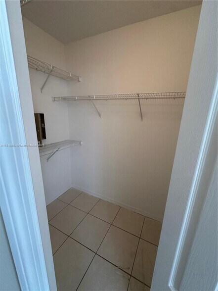 Building Photo - 10869 SW 88th Ter
