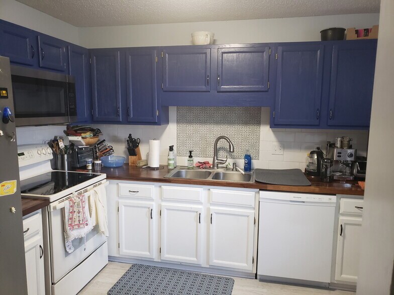 Building Photo - 3803 Florham Pl