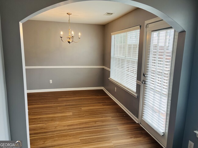 Building Photo - 3156 Parc Ct SW