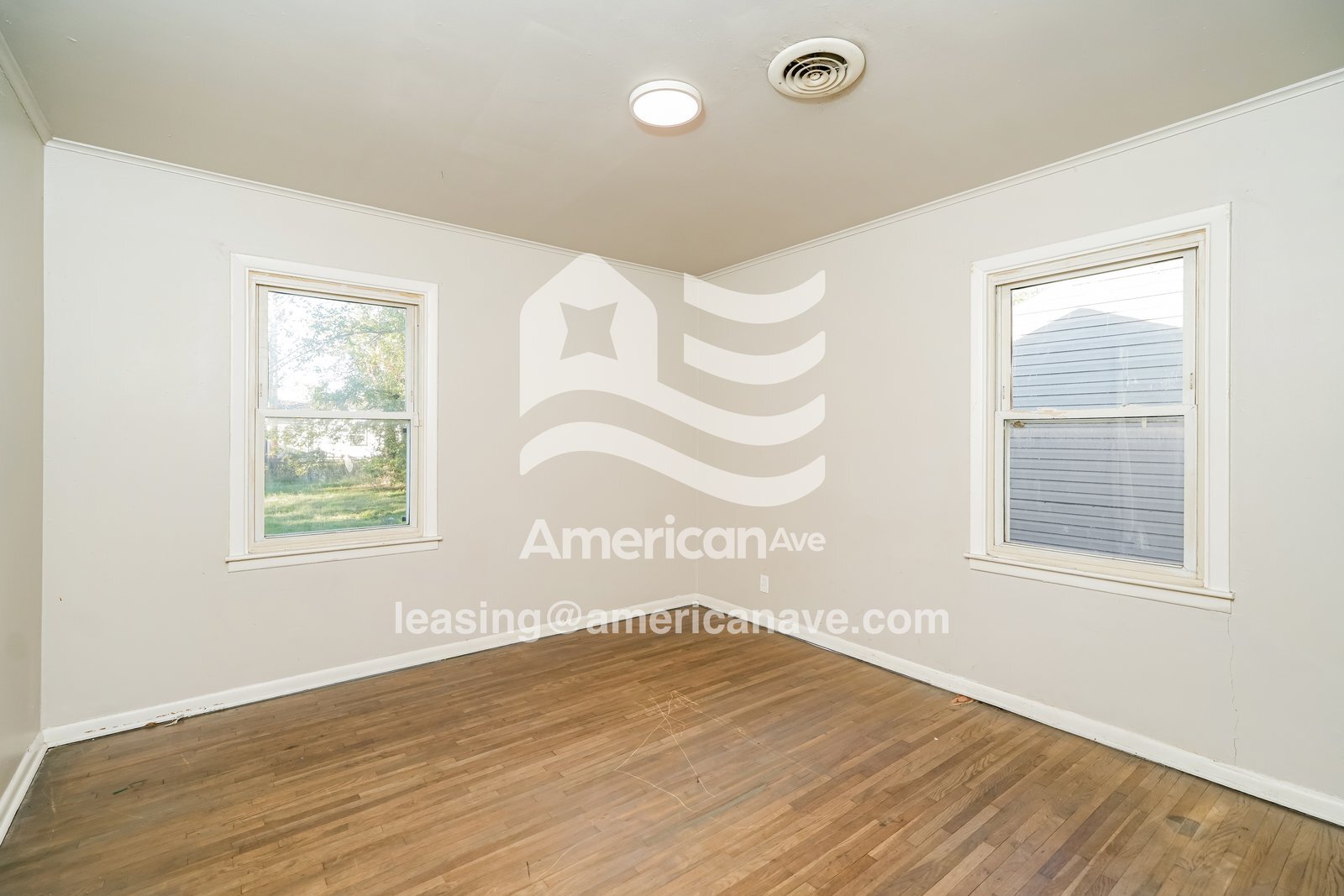 Building Photo - 3123 E Xyler St