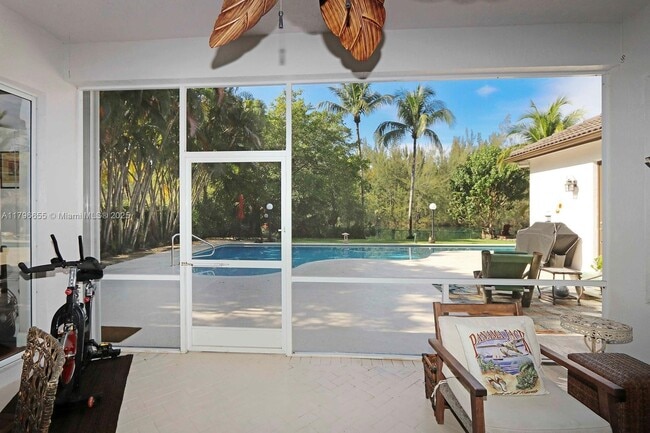 Building Photo - 3140 Fairways Dr