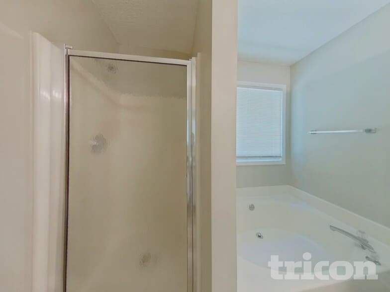 Building Photo - 3560 TraddSprings Way