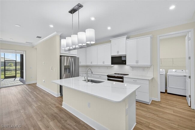 Building Photo - 10279 Bonavie Cove Dr