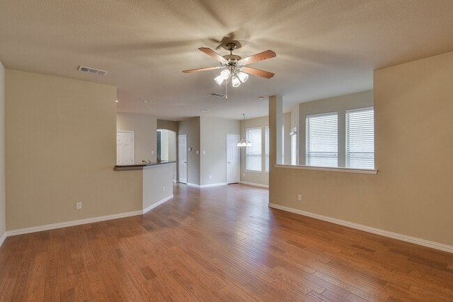 Building Photo - NICE 3 BEDROOM PATIO HOME LOCATED IN COTTONWOOD CREEK!