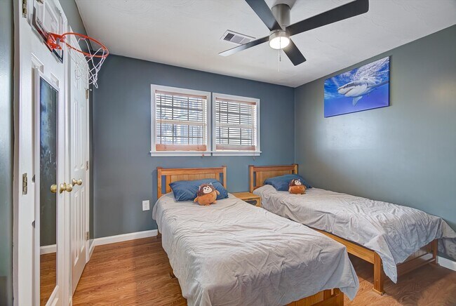 Building Photo - 3415 80th St