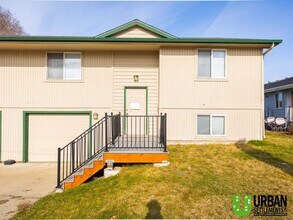 Building Photo - Mission Ave. 15313-15315 E