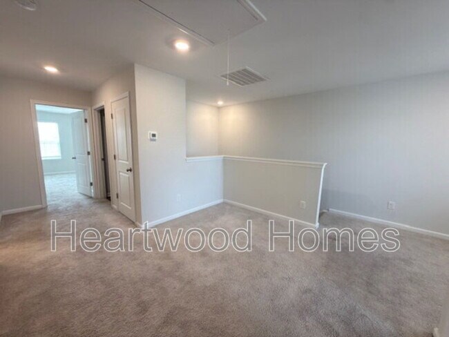 Building Photo - 406 Eclipse Ln