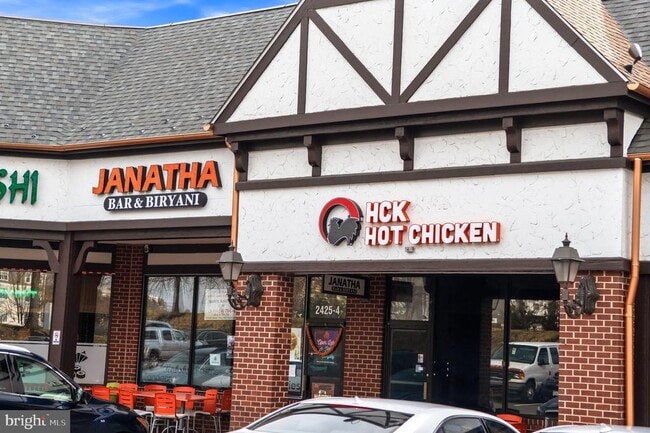 Building Photo - 2558 Banshire Dr