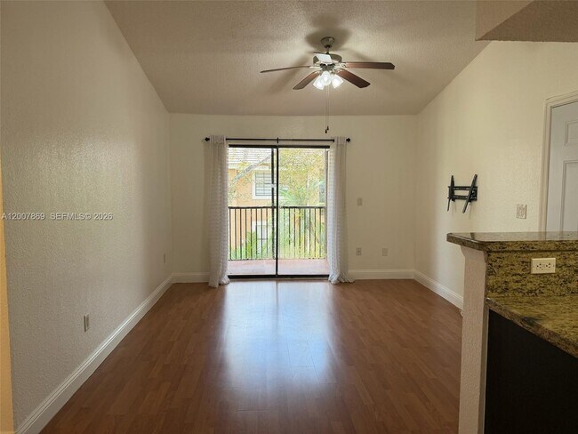 Building Photo - 15570 SW 105th Ln