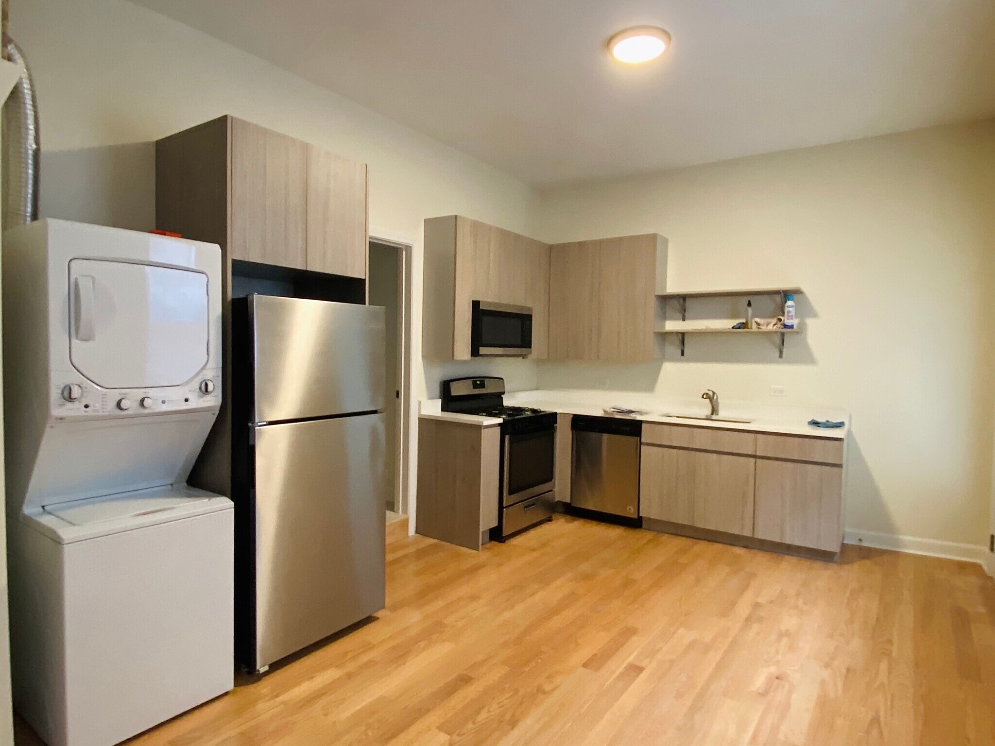 Building Photo - 1452 W Taylor St