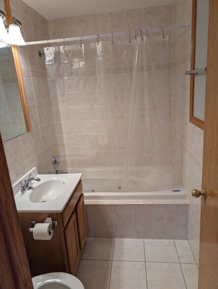 Building Photo - 9986 S 84th Ter