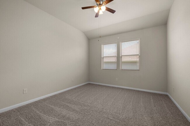 Building Photo - Mason Valley