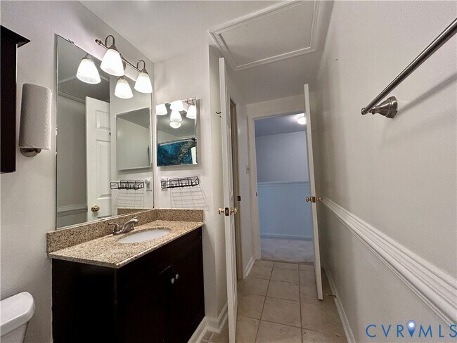 Building Photo - 3063 Montfort Loop