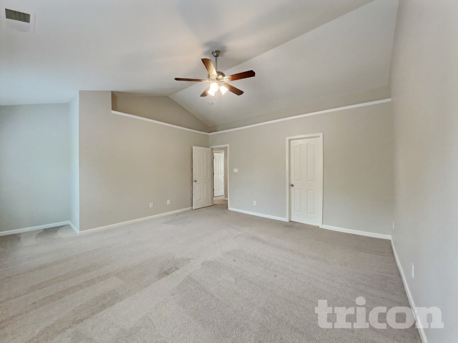 Building Photo - 1129 Hawick Dr