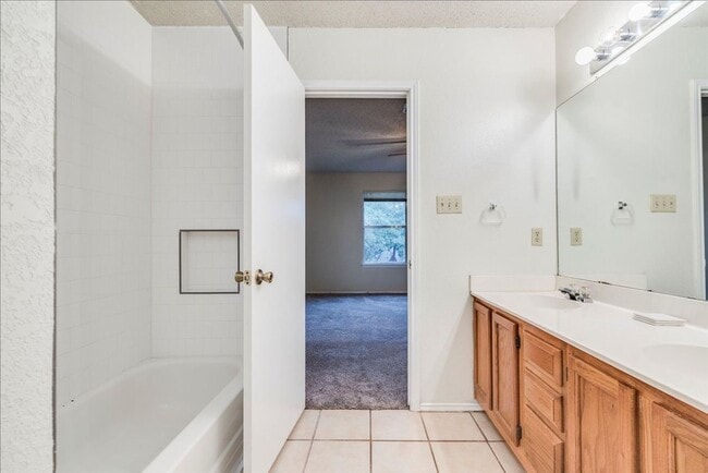 Building Photo - 14030 Merseyside Dr