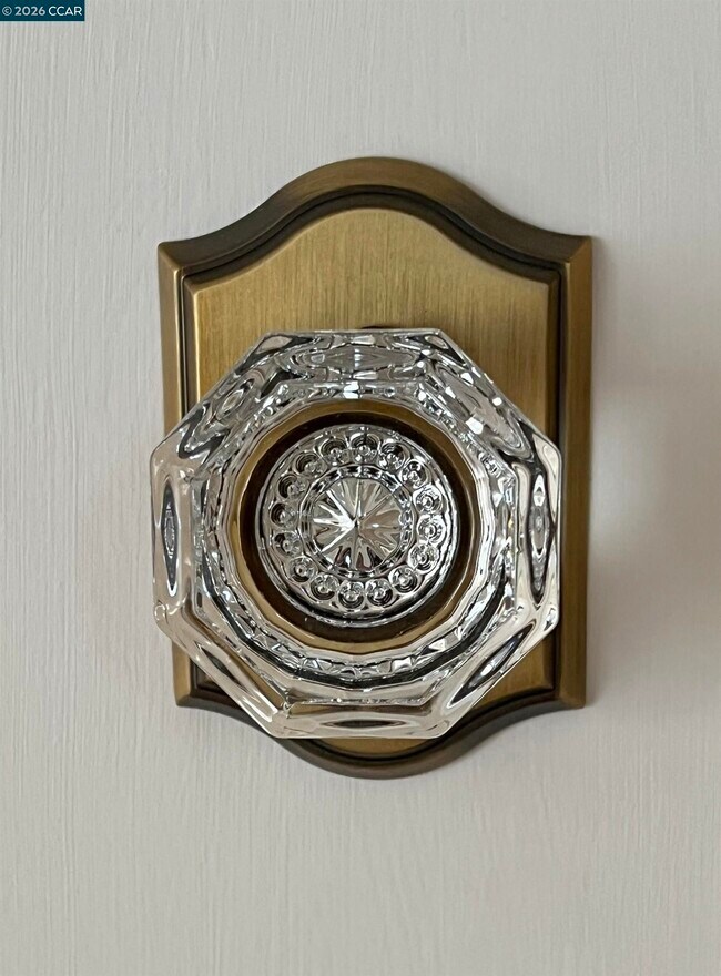 Building Photo - 192 Viewmont Ave