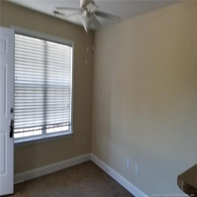 Building Photo - 912 Robeson St