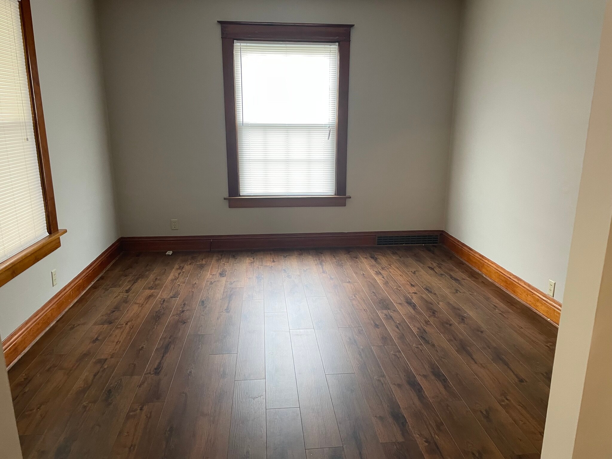 Dining room - 1721 W 16th St